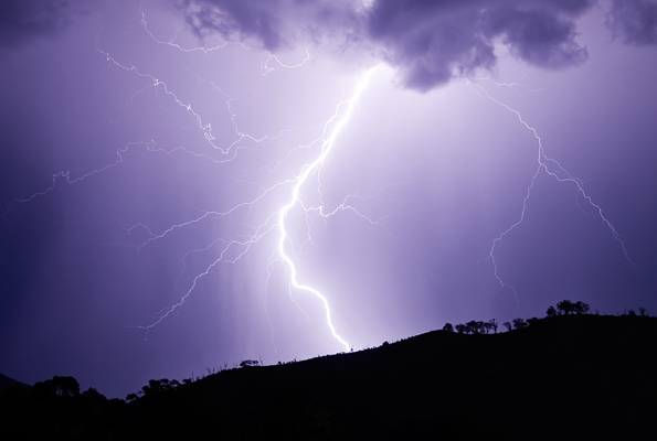 We should join hands to reduce lightning deaths