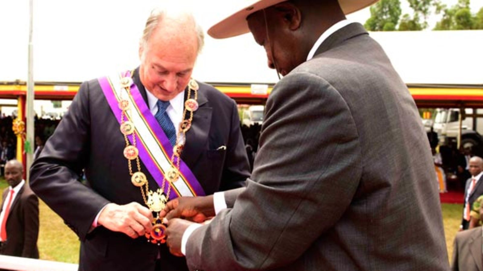 Museveni decorates Aga Khan with Grand Master Medal | Monitor
