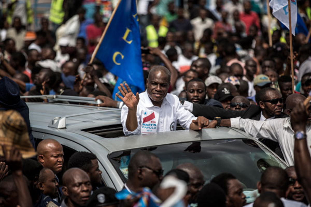 Arrived de. Киншаса люди. Зое кабила. Кабила и Лумумба. Правительство Конго Демократическая Республика фото.