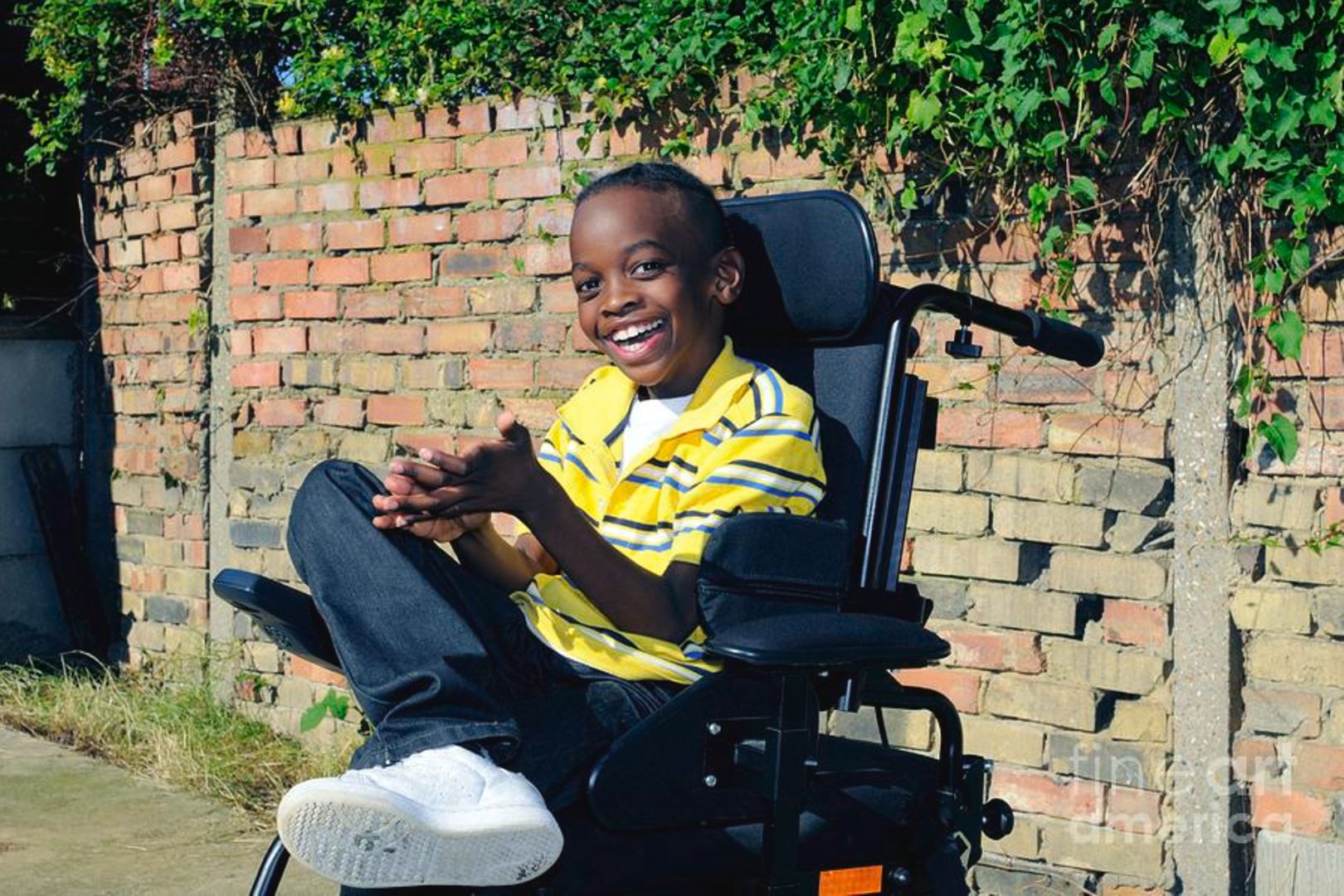 Can a man with cerebral palsy reproduce?
